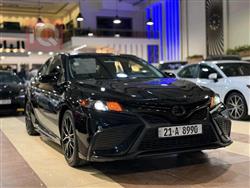 تۆیۆتا کامری